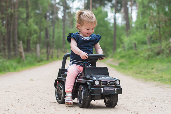 Evi is 1,5 jaar en 80 cm lang.