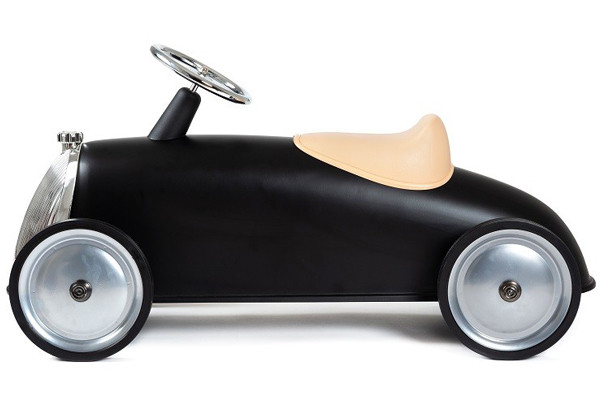 Zithoogte is 28 centimeter.