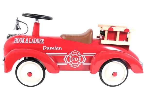 Of plak de sticker op de zijkant