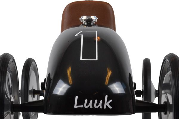 Of stoer op de achterkant van de loopauto.